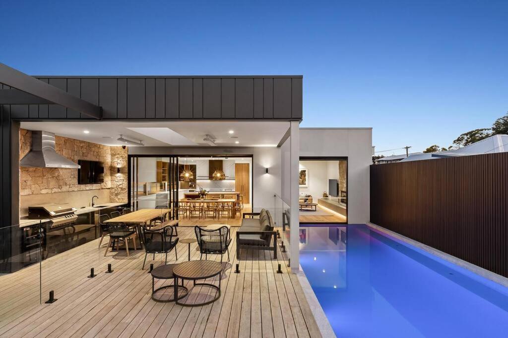 Kirks On Park - Brand New Luxury Home, Great Location Сорренто Экстерьер фото